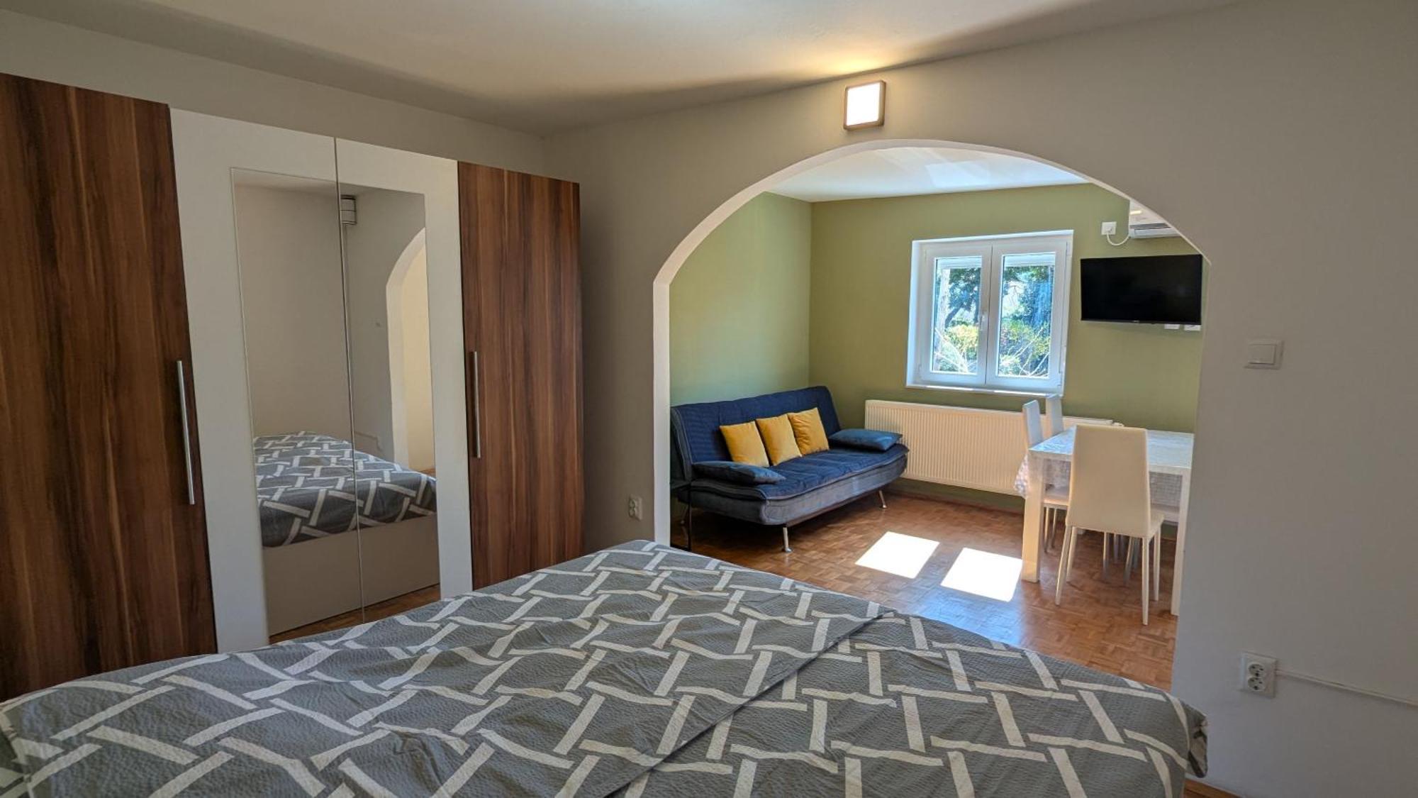 Apartments Kety - Central Heating ซริกเวนิซา ห้อง รูปภาพ